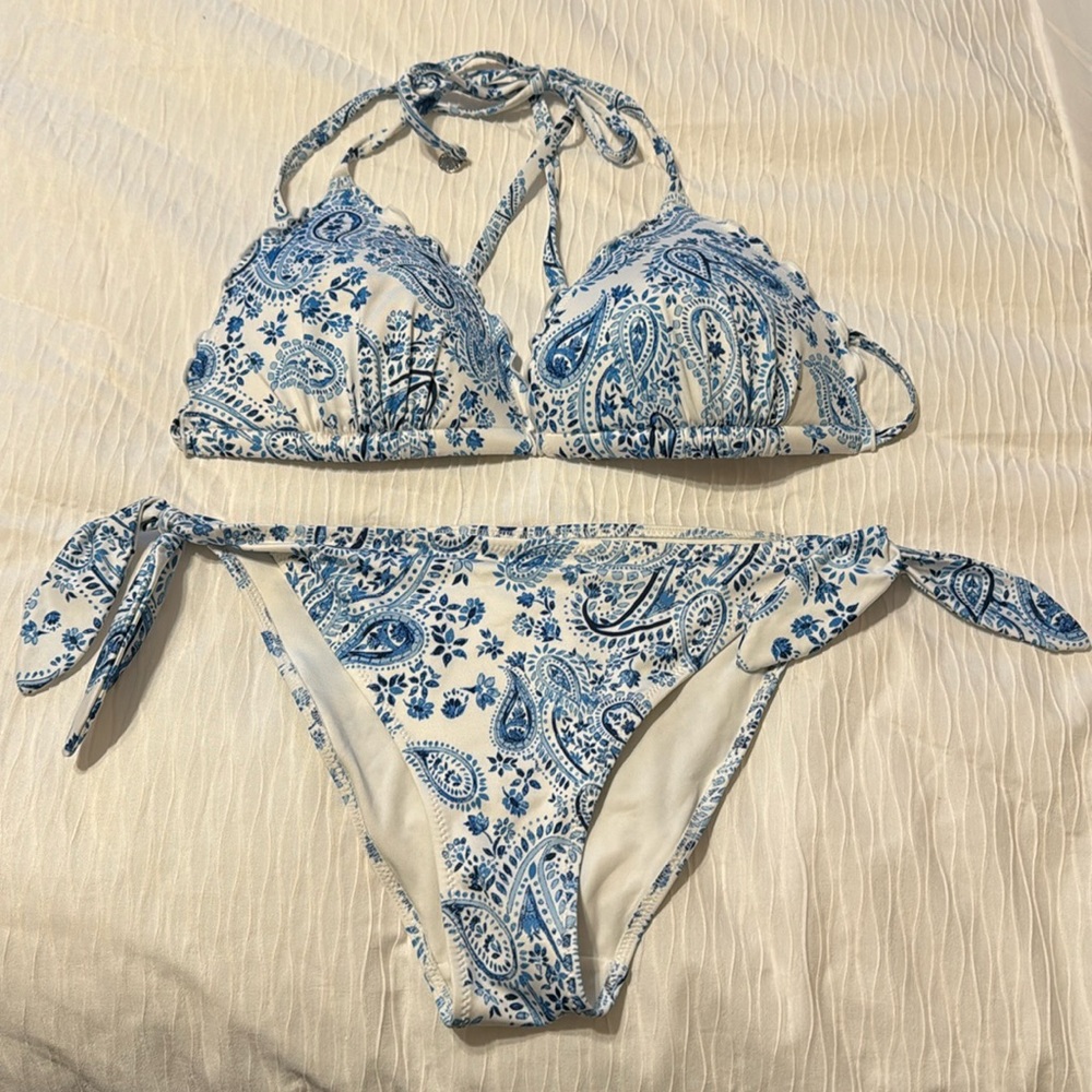 Blue white Floral Bikini 6/34DD
